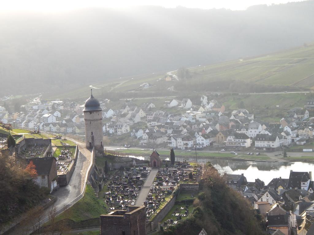 Hotel Ratskeller Zell an der Mosel Exterior foto